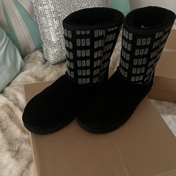 UGG boots - Picture 6 of 8